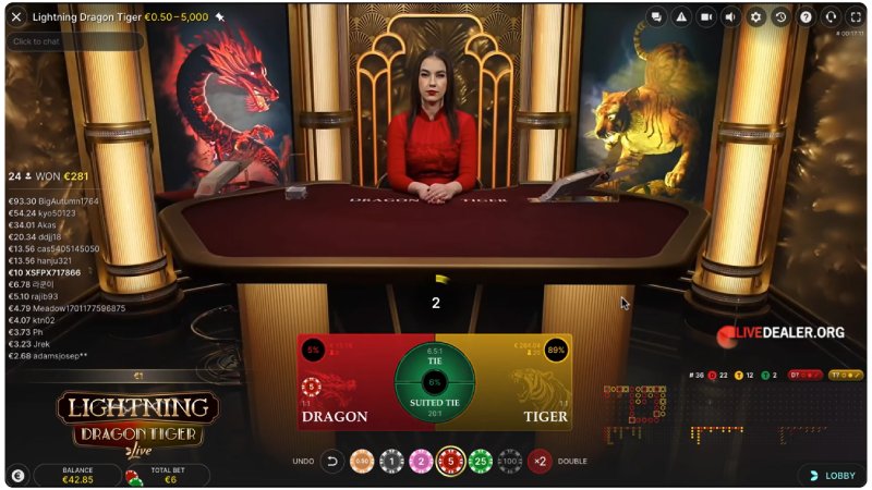 Dragon Tiger betting grid with a chip on Dragon during the betting window